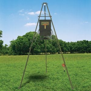 Texas Hunter 300 lb. Wildlife Trophy Feeder complete with EZ Lift Tripod Winch System