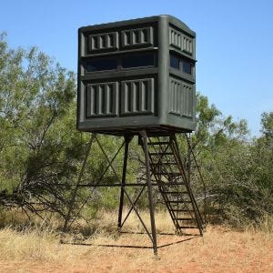 Texas Hunter Products 5' x 6' Rugged Xtreme Green Hunting Blind with Rifle Windows and 4ft Tower and Stairs