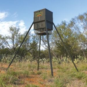 Texas Hunter Products 300 lb. capacity Trophy Deer and Wildlife Feeder with 8-foot Extension Leg Set